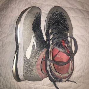 Brooks Bedlam running shoes